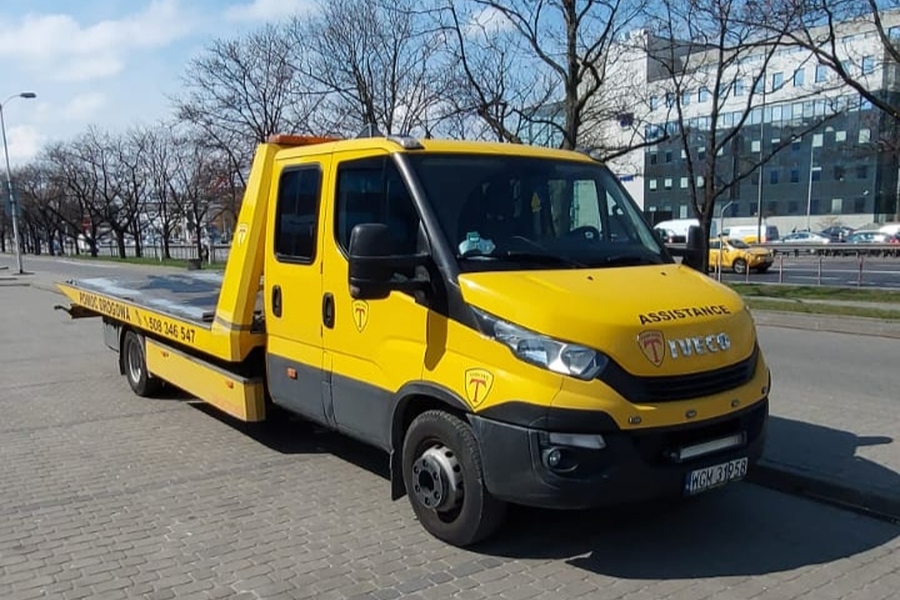 holownik Iveco Daily 70C18